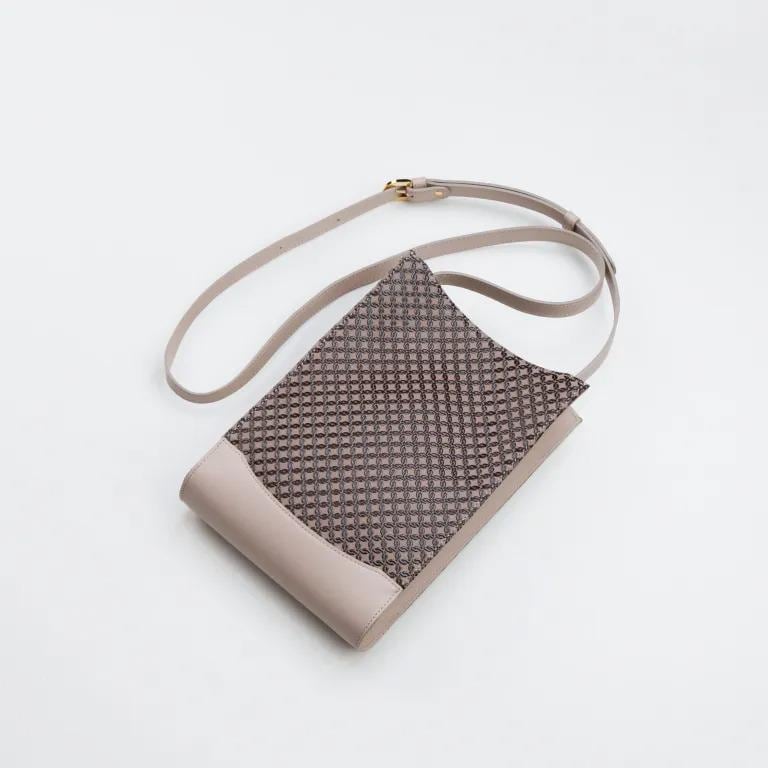 Inden Urushi Deerskin Crossbody Pouch - QUARA