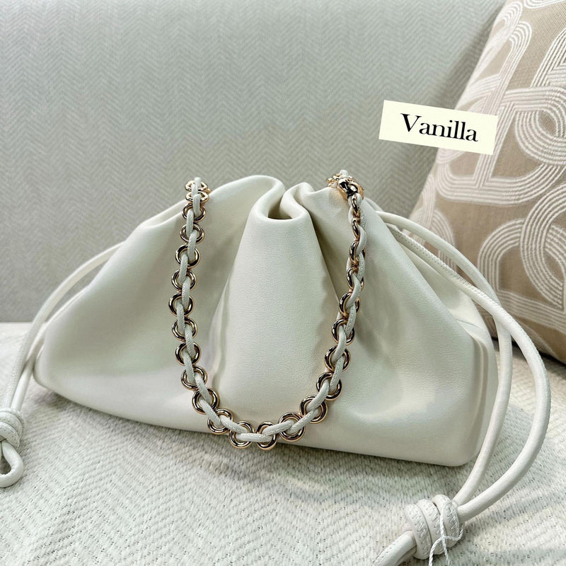 Minimalist Soft Leather Shoulder Bag - QUARA