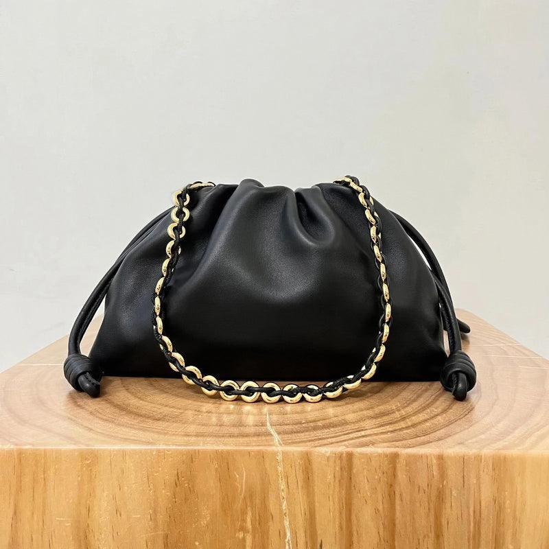 Minimalist Soft Leather Shoulder Bag - QUARA