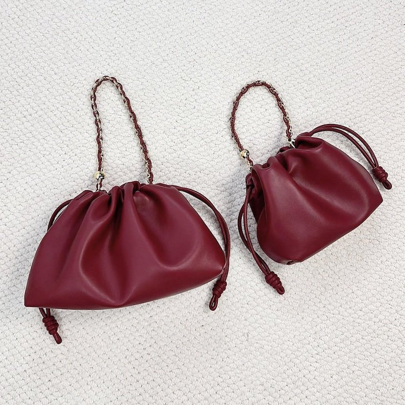 Minimalist Soft Leather Shoulder Bag - QUARA