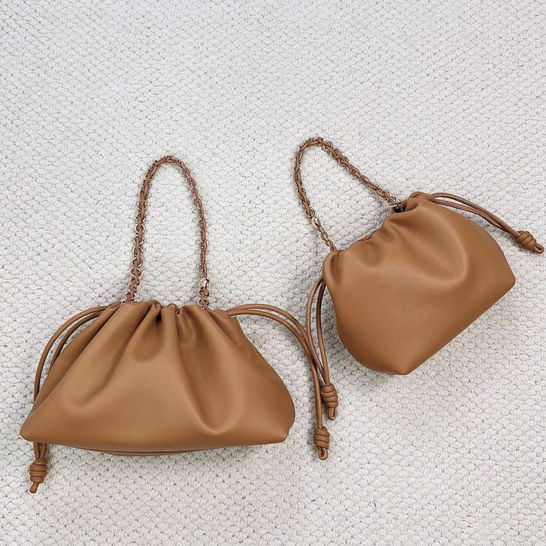 Minimalist Soft Leather Shoulder Bag - QUARA