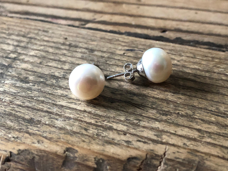 Natural Freshwater 11 mm Pearl Stud Earrings (Vintage) - QUARA
